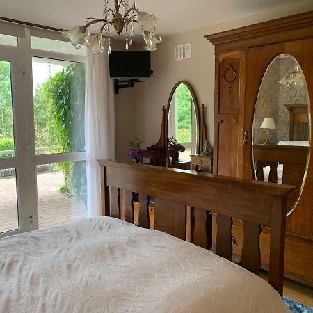 Clones 'Greenjoy - B&B Corconnelly Luaran gambar